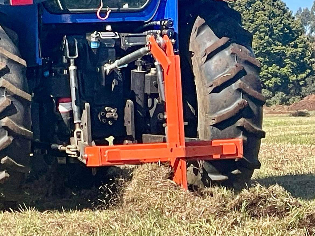 TRACTOR RIPPER WITH PIPE LAYER – NICOLA'S MACHINERY